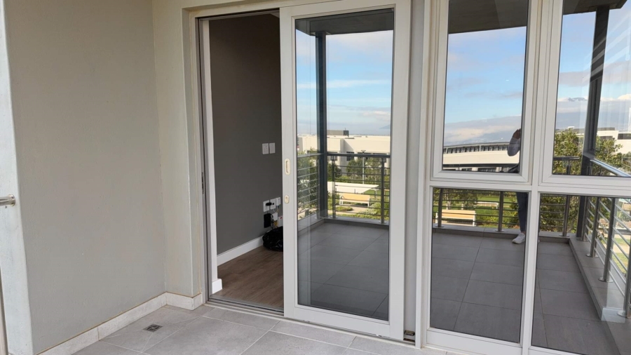 2 Bedroom Property for Sale in Plattekloof Western Cape
